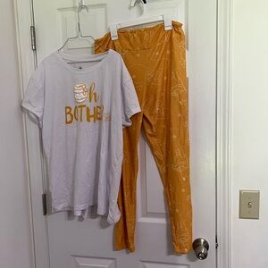 Disney Winnie the Pooh set Xl top and large bottoms white and orange comfy soft